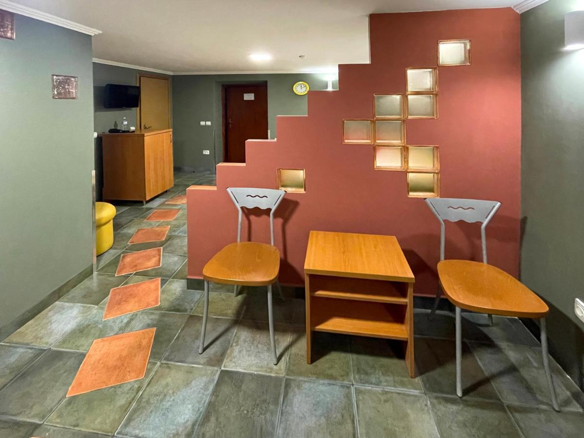 Economy Room In Hotel Eney Lviv Ngoại thất bức ảnh