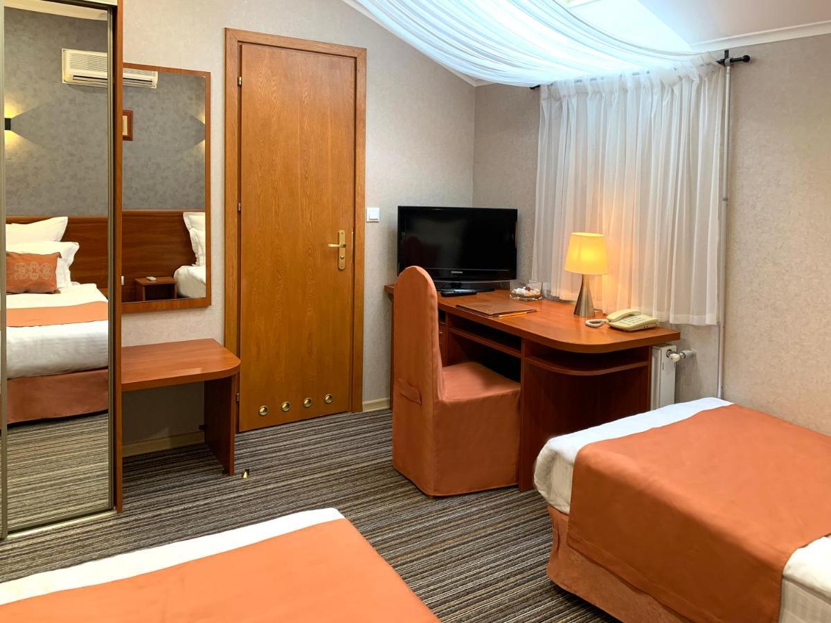 Economy Room In Hotel Eney Lviv Ngoại thất bức ảnh